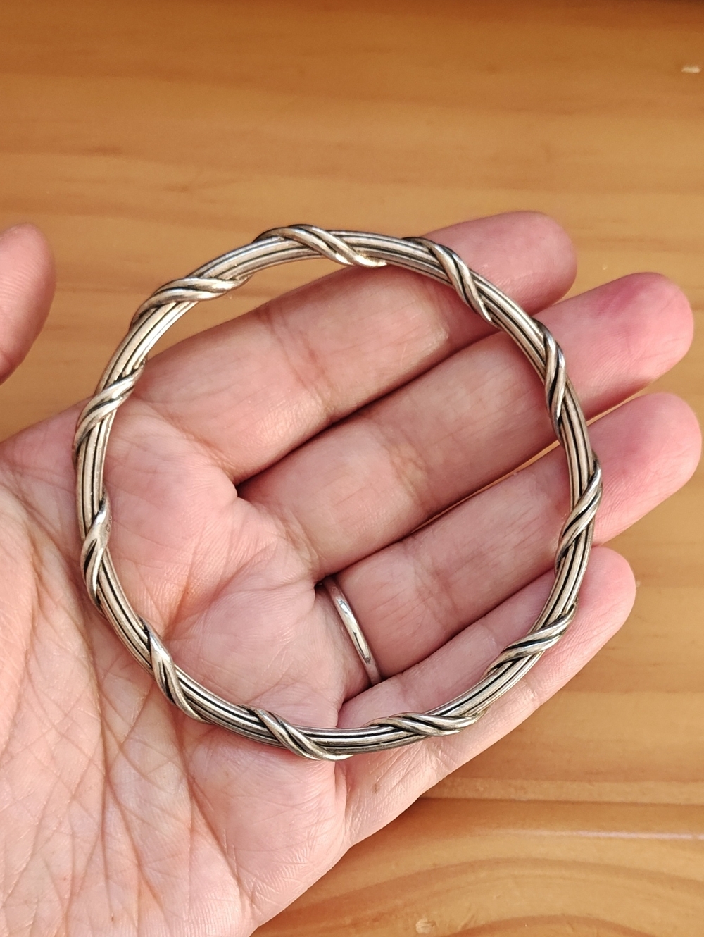 Authentic Vintage Peter Thomas Roth Solid 925 Sterling Silver Bangle